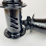 Stay Strong Limited Edition Onyx Ultra 36H Scheibe Hubset - 20 mm (vorne) 10 mm (hinten)