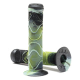 Duo Van Homan greift