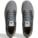 Adidas fünf zehn sleuth flach Schuhe - graue fünf/graue Drei/Bronzeschichten