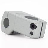 Animal USA machten den Stiel aus dem Stiel