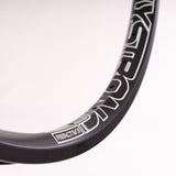Stay Strong Reactiv 2 24 ", 36H Race Rand (1,75") - Front/ Schwarz