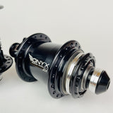 Stay Strong Limited Edition Onyx Ultra SS 36H Scheibe Hubset - 20 mm (vorne) 20 mm (hinten)