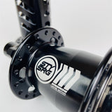 Stay Strong Limited Edition Onyx Ultra 36H Scheibe Hubset - 20 mm (vorne) 10 mm (hinten)